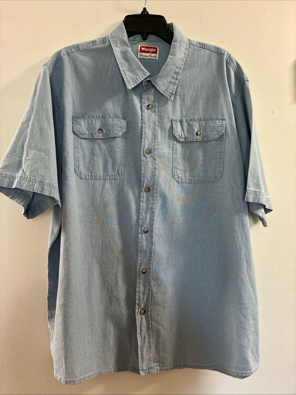 Wrangler Light Blue Premium Quality‎ Short-Sleeve Denim-Style Button Down Shirt
